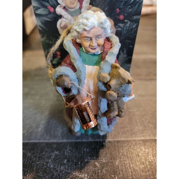 Hallmark 1996 Mrs Claus ornament Xmas decor - Picture 1 of 5